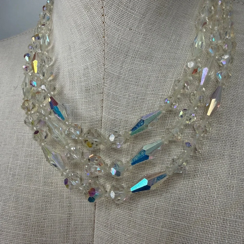 Vintage Aurora Borealis Clear Glass Bead Necklace Silver Tone Rhinestone Accents